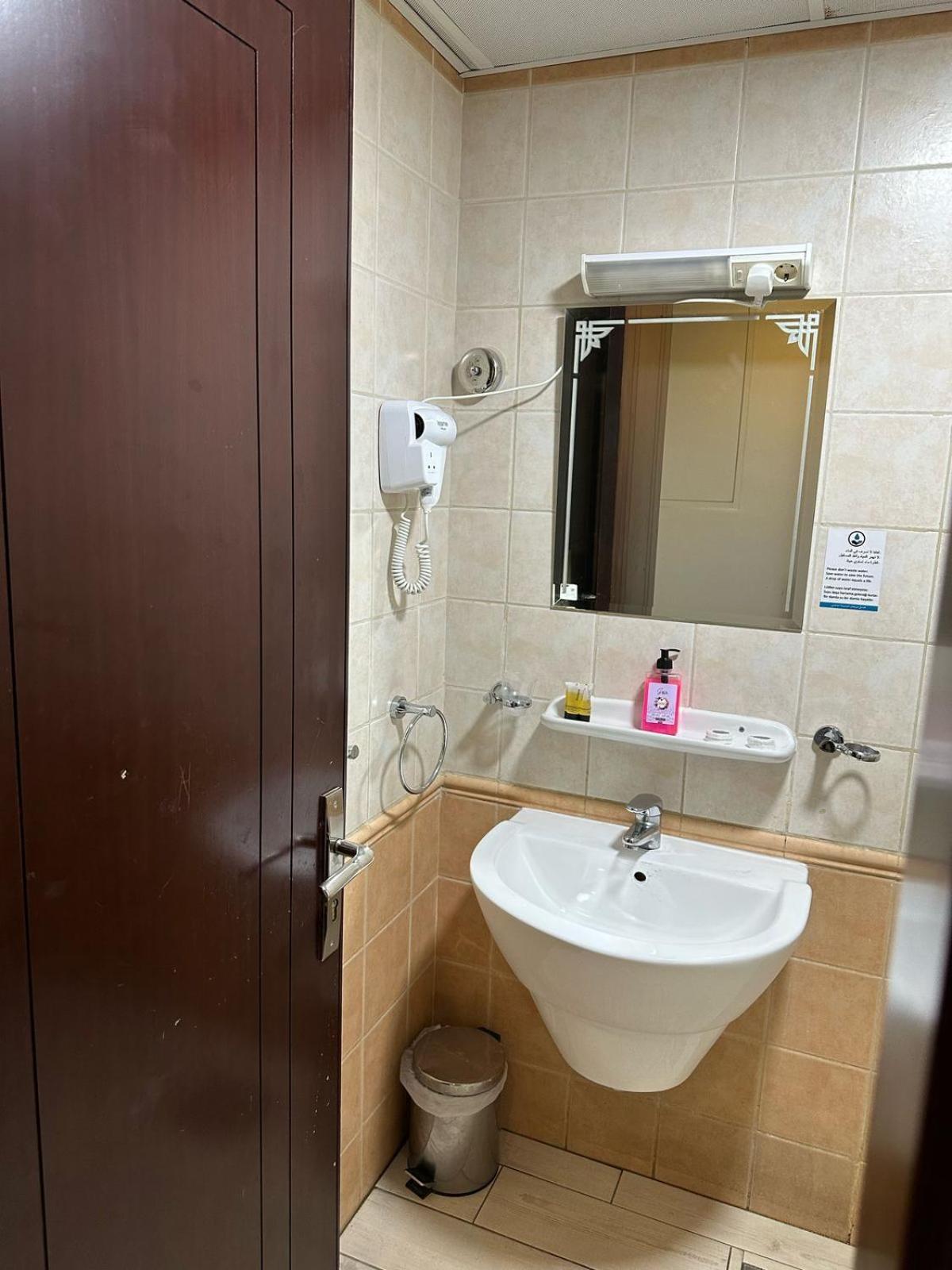 Hotel Morjan Almedina Aldhabi For Hospitality Tourism Esterno foto